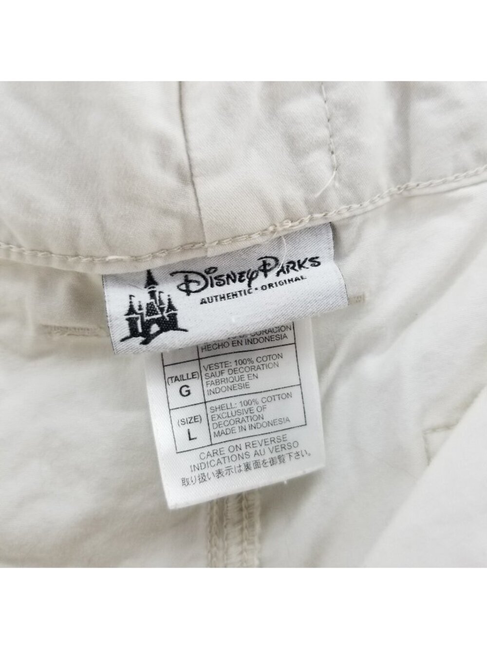 Disney Parks Convertible Roll Tab Capris White Size L